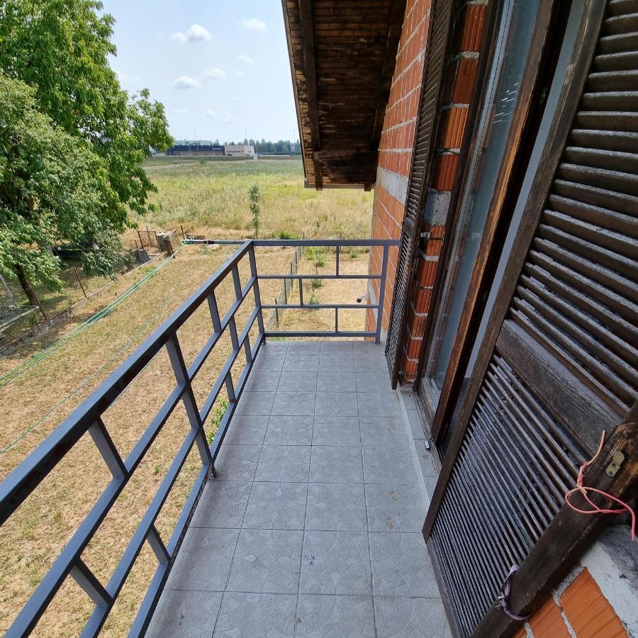 Kiki Privatne Sobe, Zagreb Airport Apartment Velika Gorica Luaran gambar